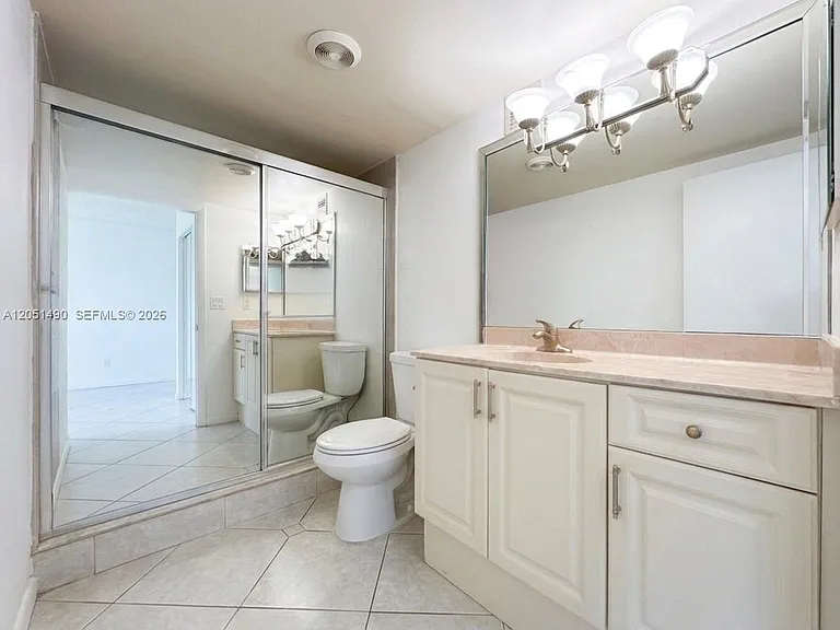 3800 S Ocean Dr #1112A — Photo 5