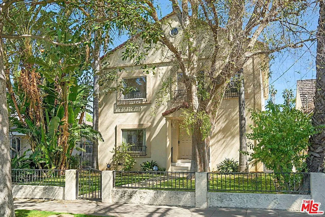 4 bed, $12,000 — Photo 1