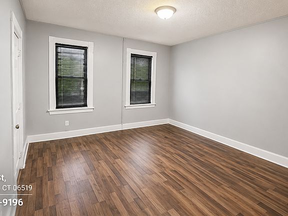 3rd image of 19 Elliott St #A