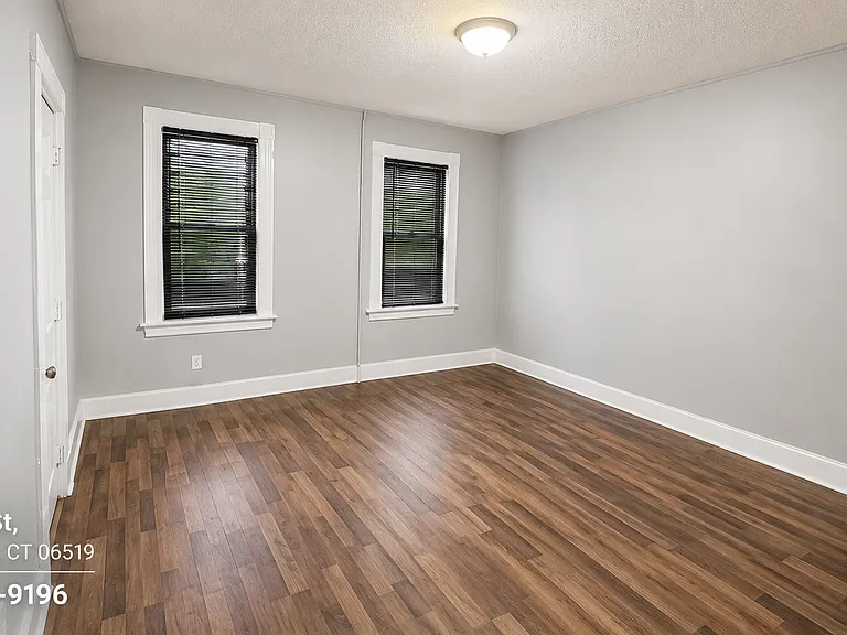 19 Elliott St #A — Photo 3