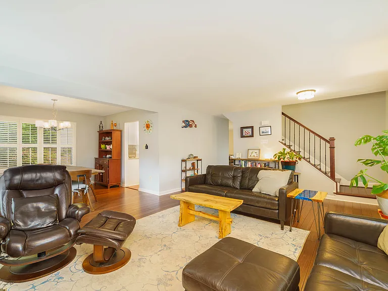 6224 Capella Ave — Photo 8