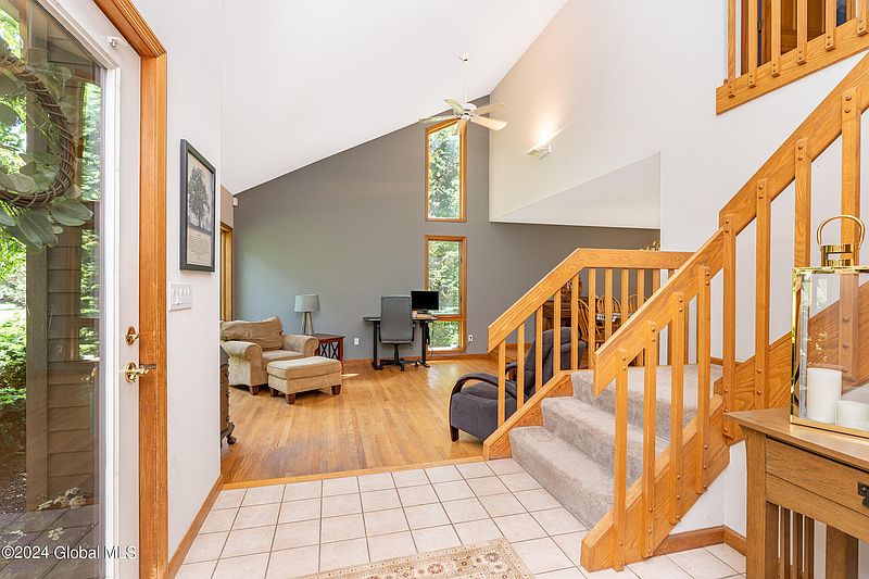 2nd image of 14 Sheffield Drive
