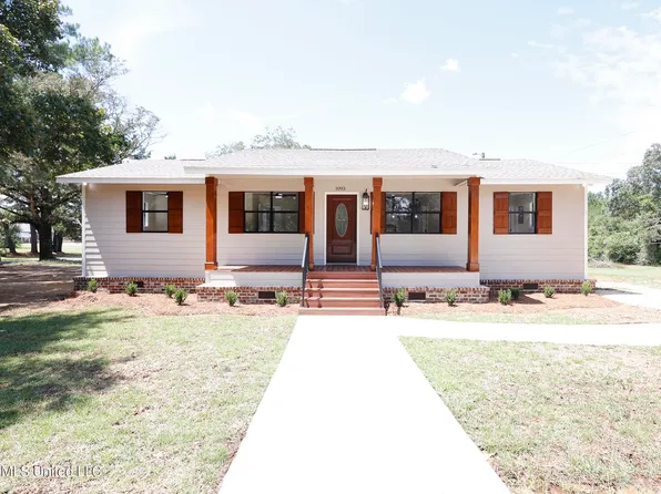 1093 McComb Hville Rd, McComb, MS 39648