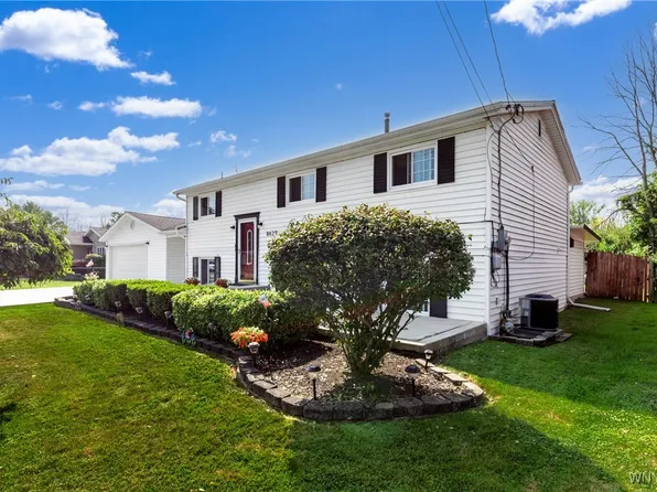 8429 3rd Ave, Niagara Falls, NY 14304