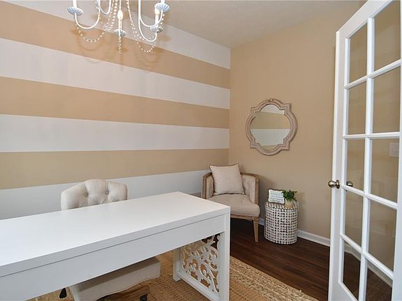 5th image of 1581 Wedgewood Place