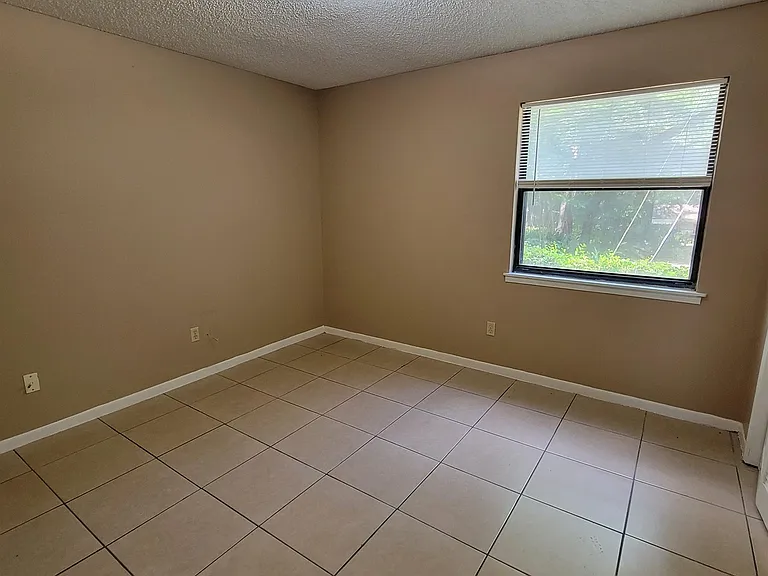 5392 Dawn Ct — Photo 9