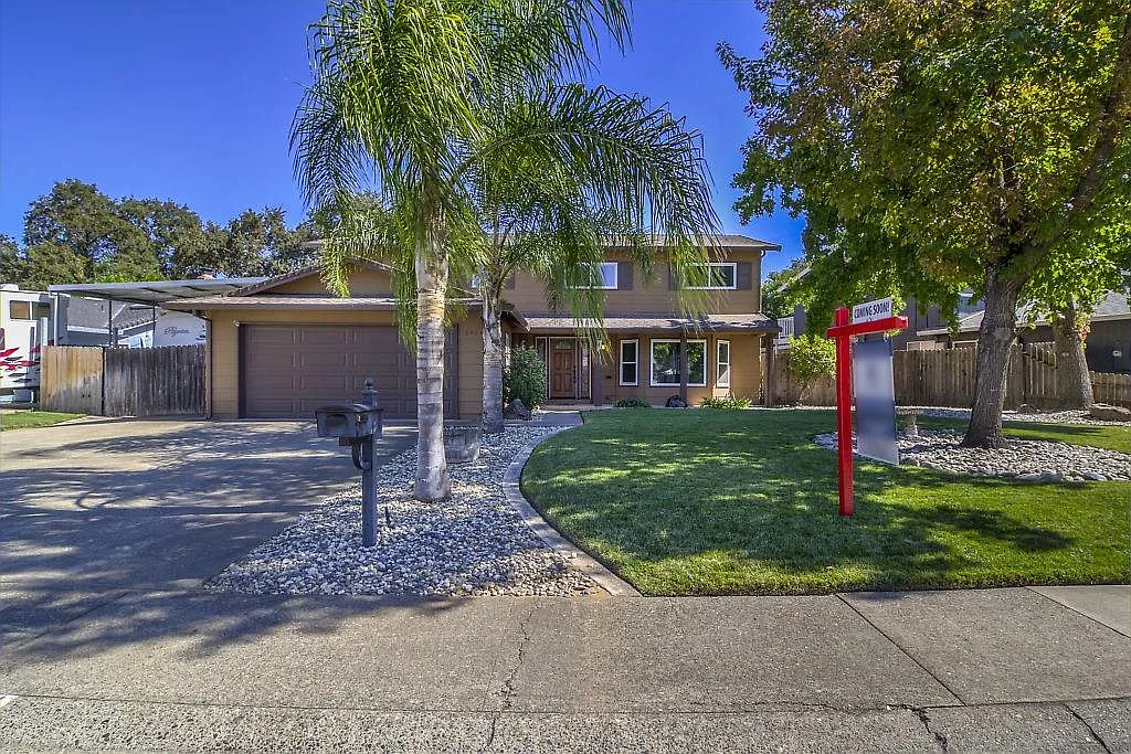 6924 Henning Dr photo 1