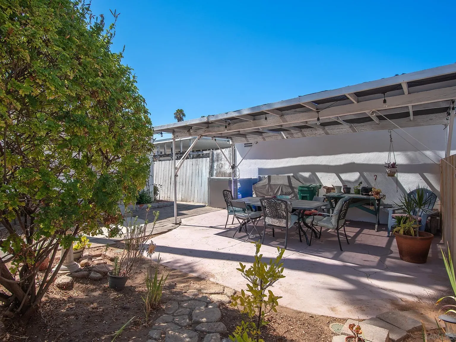 1 bed, 1.0 bath, 450 sqft, $1,650 — Photo 3
