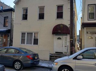 721 28th St, Union City, NJ 07087
