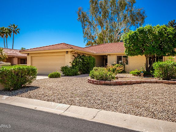 3rd image of 9905 E CHESTNUT Drive