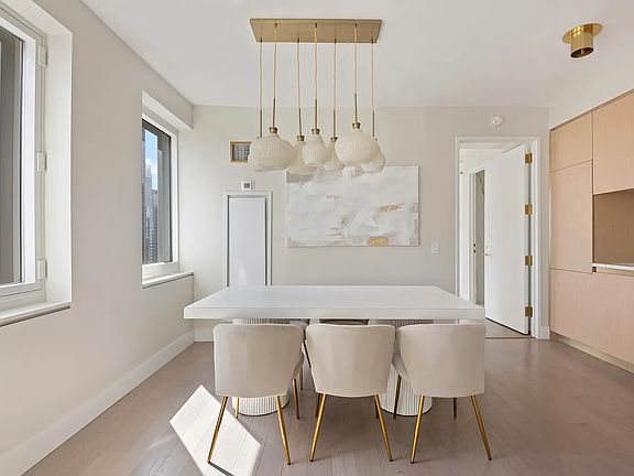 3rd image of 70 W 45th St #40B