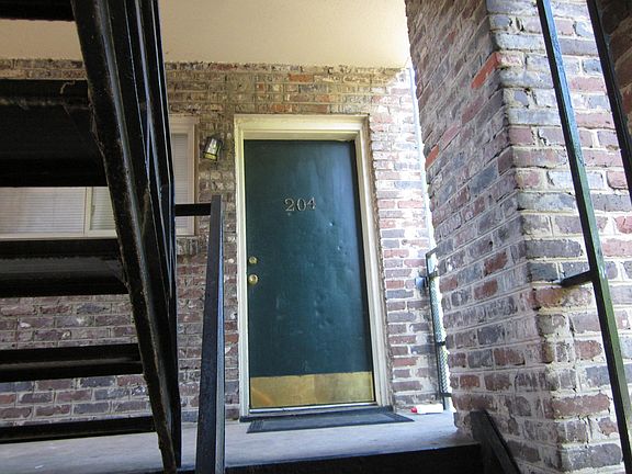 3rd image of 1512 SW Forest Ave APT C204