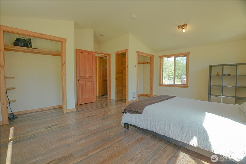 5th image of 2904 Wildwood Drive