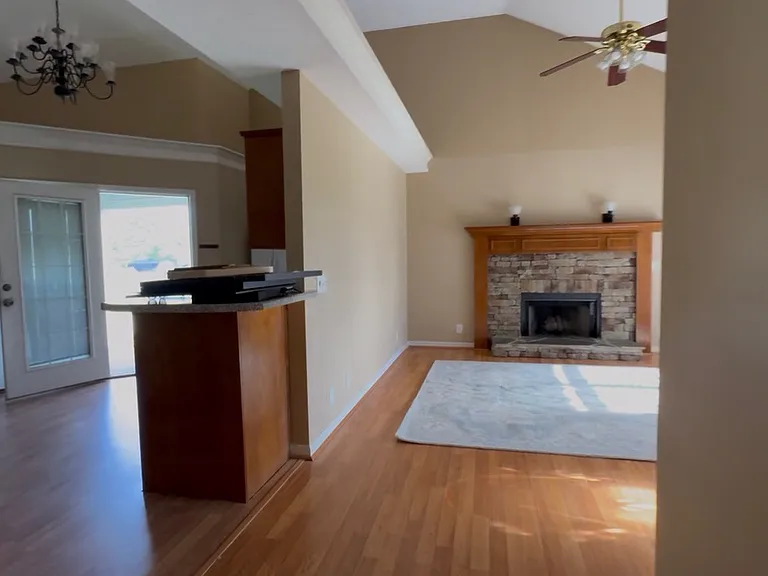 116 Paigewood Dr — Photo 6