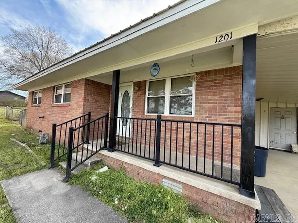 1201 Old Camden Rd, Leola, AR 72084