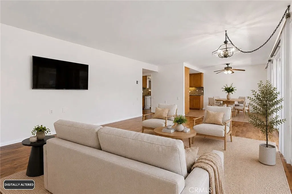 2 bed, 2.0 bath, 1057 sqft, $2,800 — Photo 4