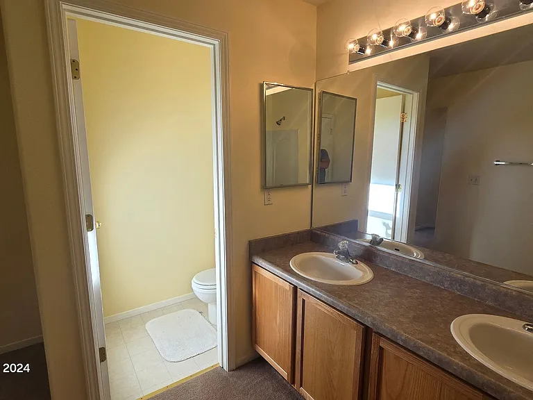 8778 Sunset Breeze Dr — Photo 16