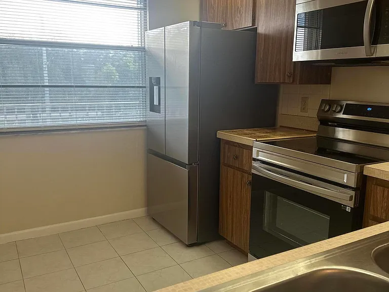 3507 Village Blvd #302 — Photo 4