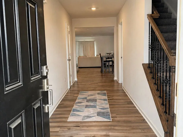 10227 Chatham Run Ln — Photo 2