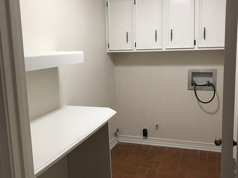 1st image of 107 Dogwood Cir