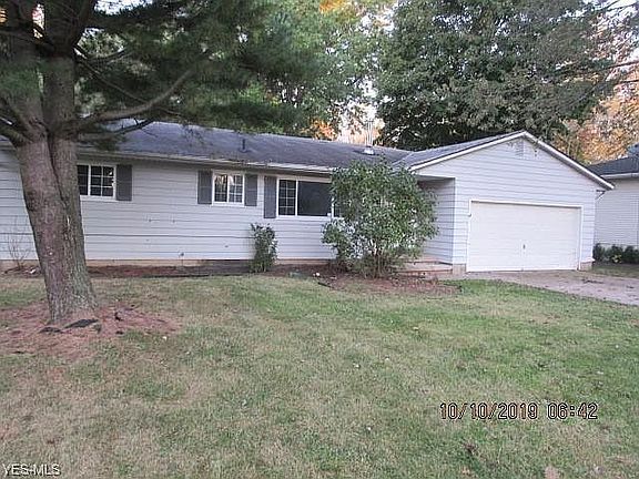 2nd image of 840 Devonshire Dr
