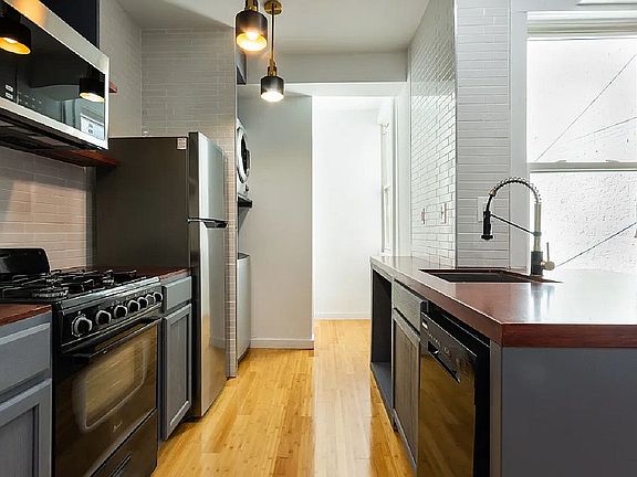 4th image of 636 Grand St APT 3