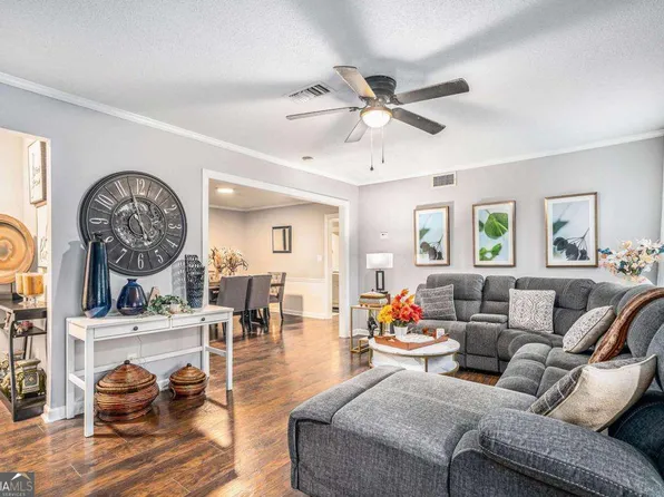 46 Le Parc Fontaine, Lithonia, GA 30038