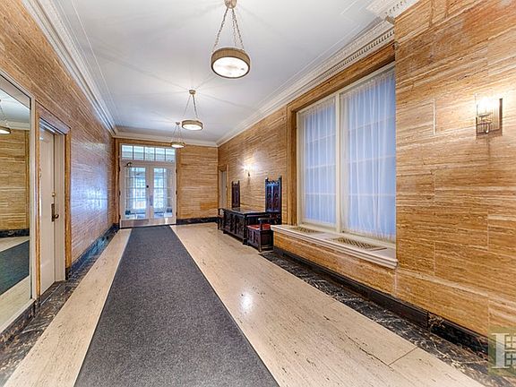 5th image of 677 W End Ave APT 8D