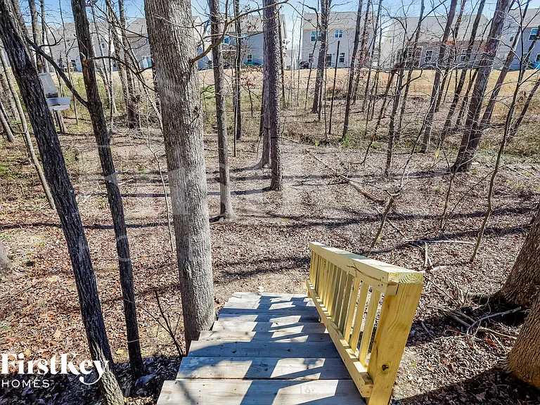 1207 Harkey Creek Dr — Photo 15