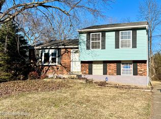 4111 Northumberland Dr, Worthington Hills, KY 40245