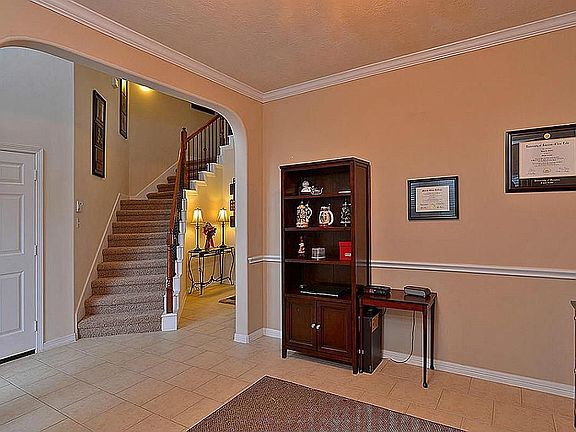 2nd image of 505 Redbridge Ln