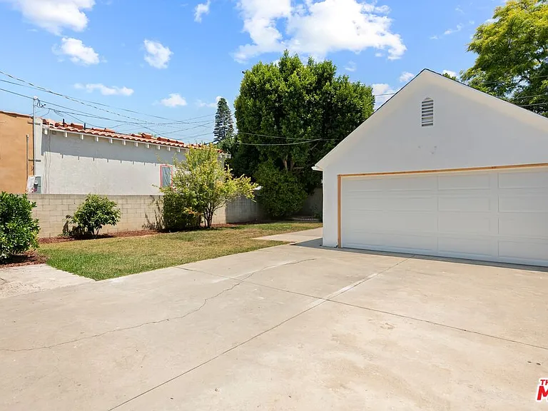 2316 Selby Ave — Photo 28