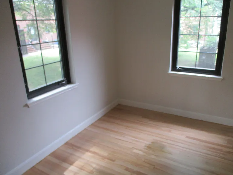 52 Grant Ave — Photo 10