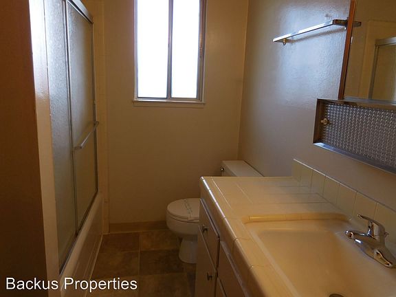 5th image of 505 Dela Vina Ave APT 02
