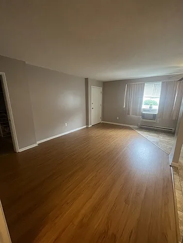 447 Pine St Photo 1