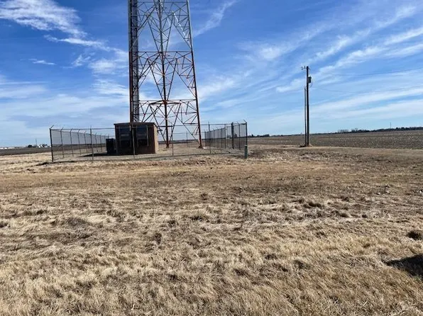 E 16th Rd, Ottawa, IL 61350