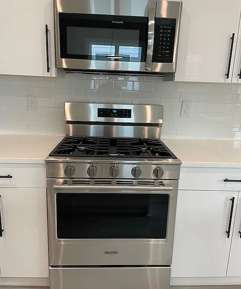 2126 Titanium Rock Rd — Photo 8