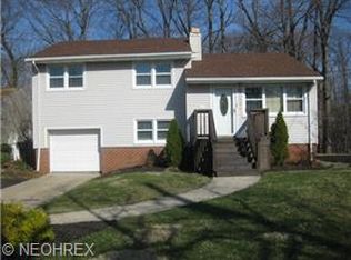 11310 Stoneham Rd, Parma Heights, OH 44130