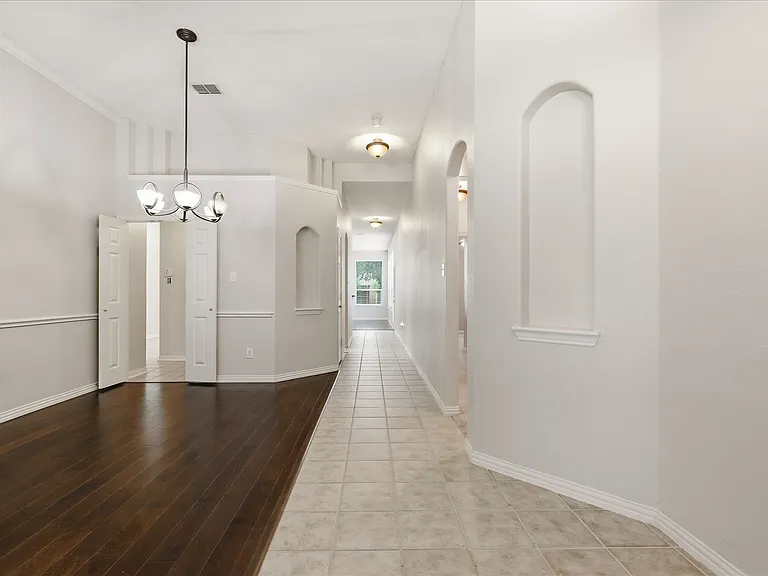 751 Trail Dr — Photo 7