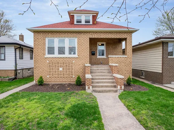 2122 Superior Ave, Whiting, IN 46394