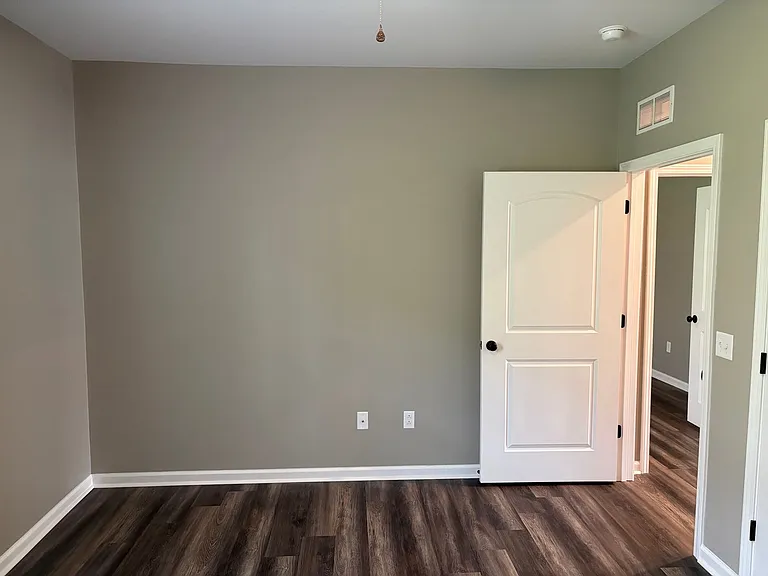 236 Calumet Dr — Photo 5