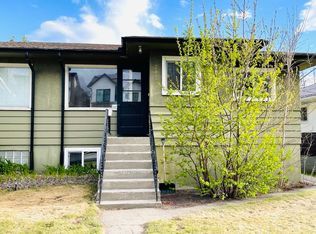 2015 18th Ave NW #A, Calgary, AB T2M0Y1