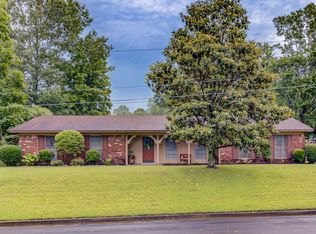 5 Beverly Hills Cir, Vicksburg, MS 39180