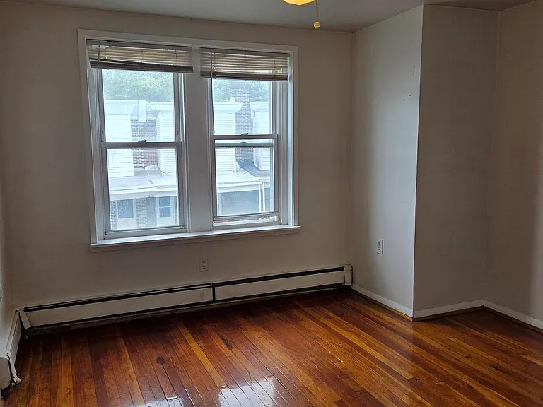 4013 Creston St — Photo 7