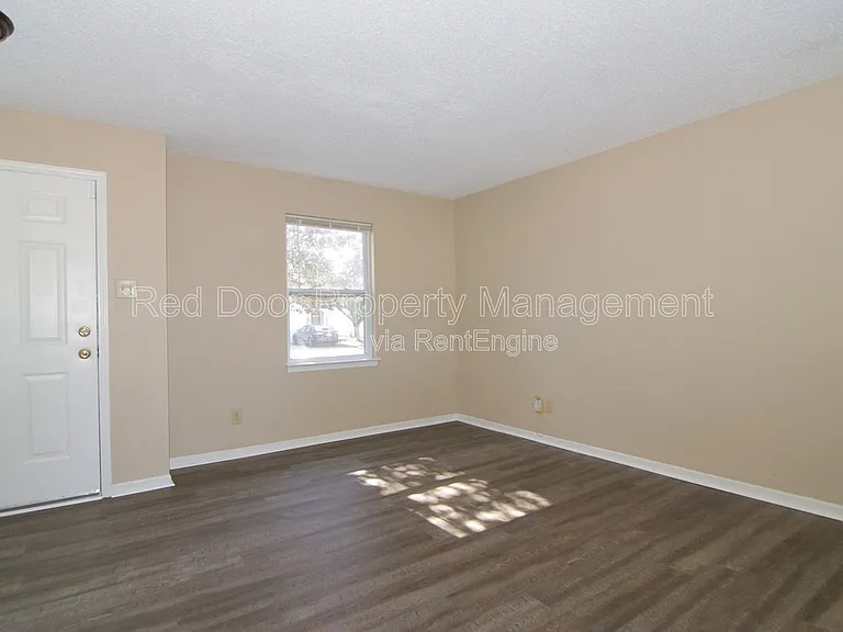76 Snowflake Cir — Photo 5