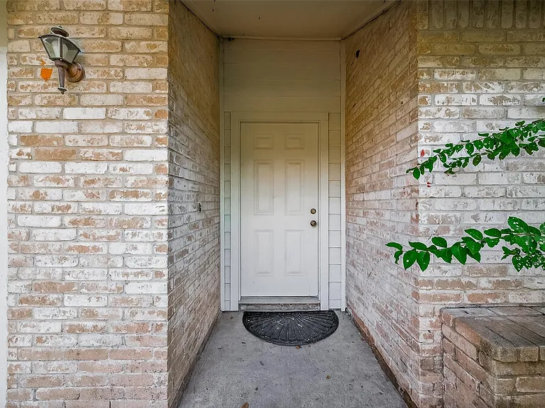 7711 Del Glen Ln — Photo 3