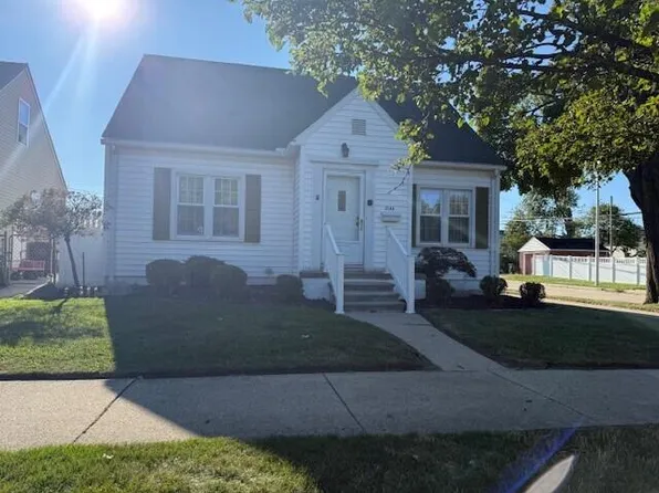 3145 John R St, Trenton, MI 48183