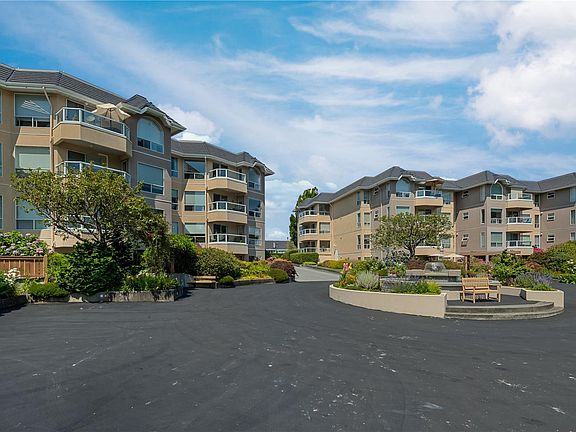 3rd image of 2600 Ferguson Rd #4164