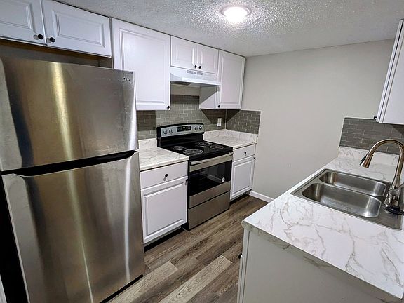 4th image of 7659 Jana Ln S