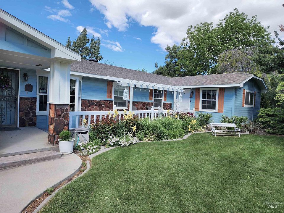 1st image of 3126 Ponderosa Pl